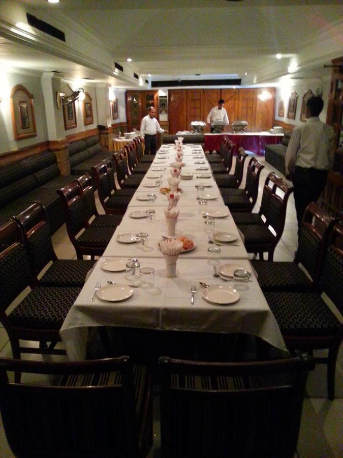 Hotel Greens Ludhiana Buitenkant foto